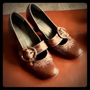 Silvia Rebatto Chocolate Pumps